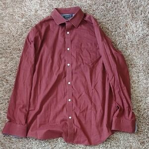 Men's Burgundy Button-Up Shirt